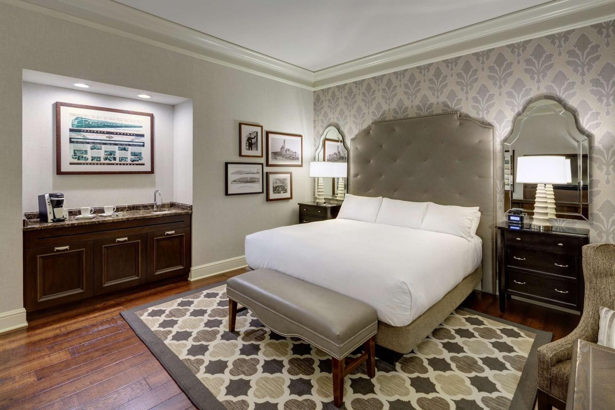 Union Station Hotel, Curio Collection By Hilton Hotel