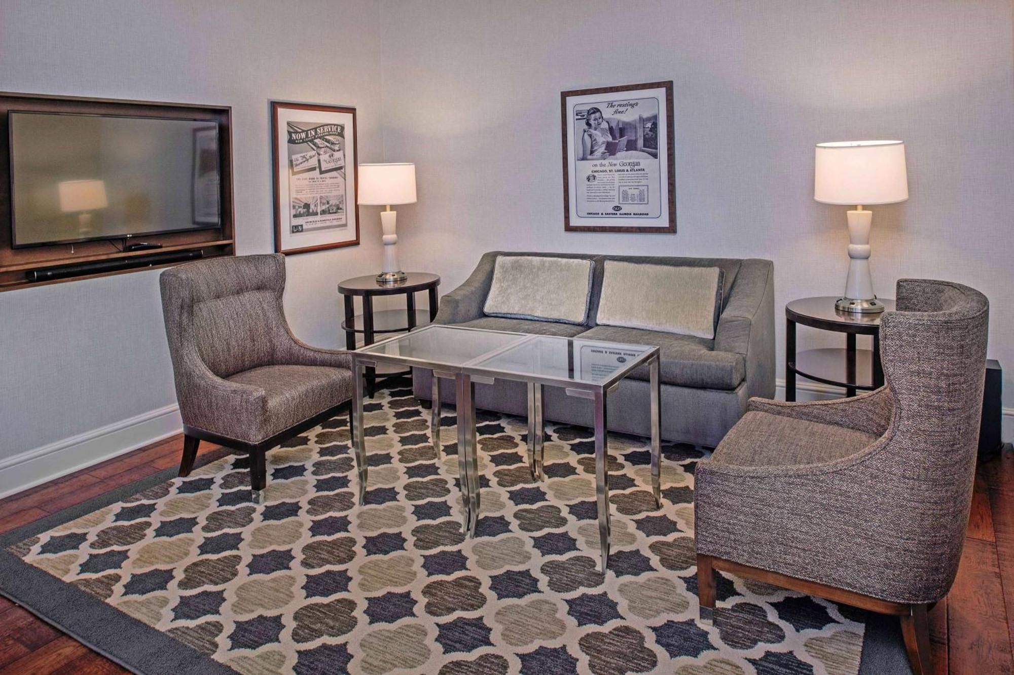 Hotel Union Station Hotel, Curio Collection By Hilton 4*