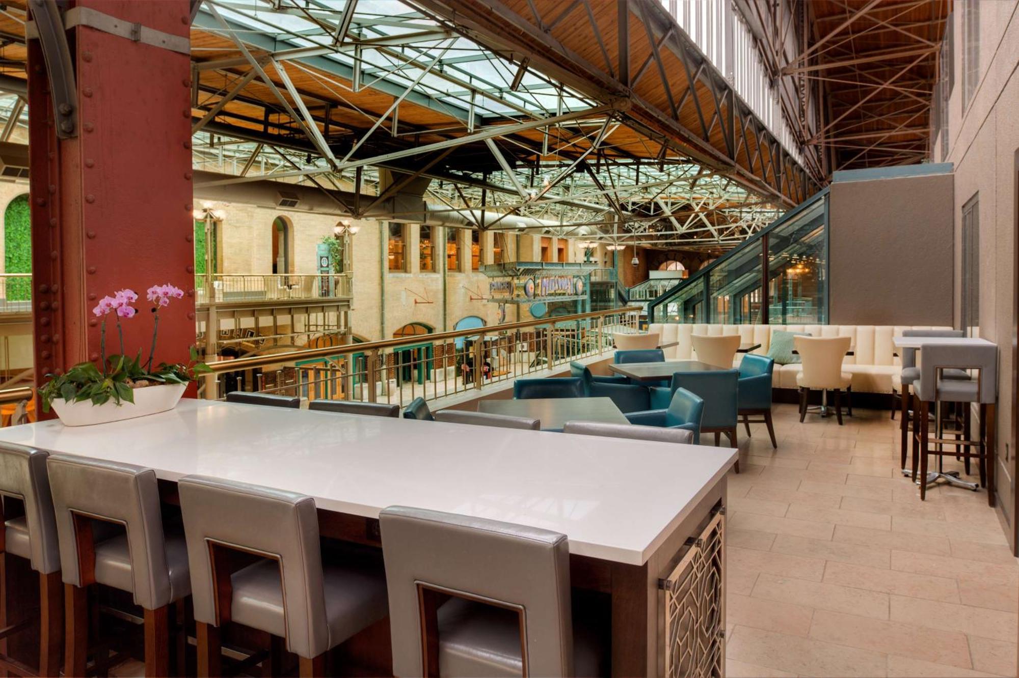 Hotel Union Station Hotel, Curio Collection By Hilton Saint Louis