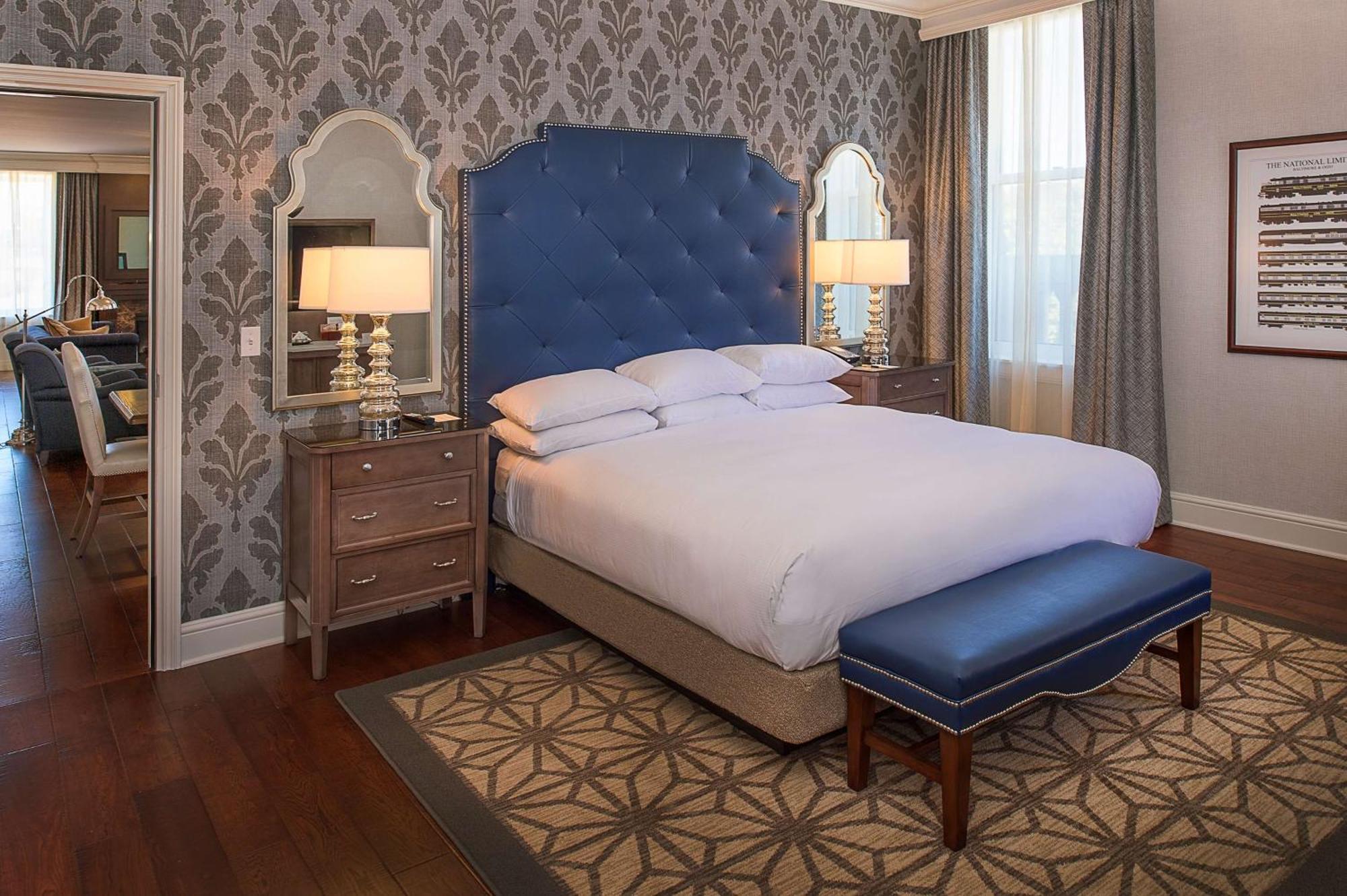 Hotel Union Station Hotel, Curio Collection By Hilton Saint Louis