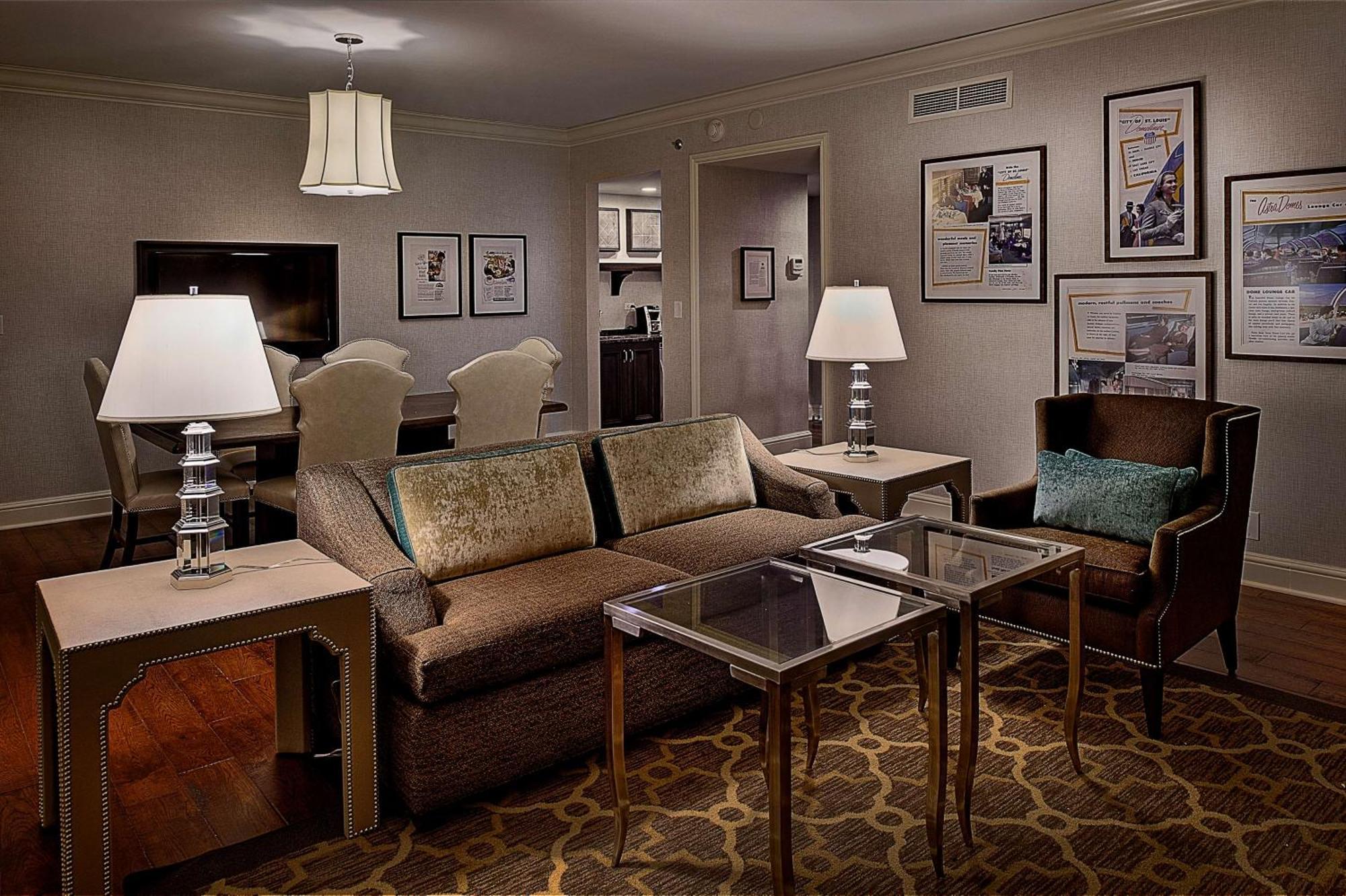 Union Station Hotel, Curio Collection By Hilton 4*