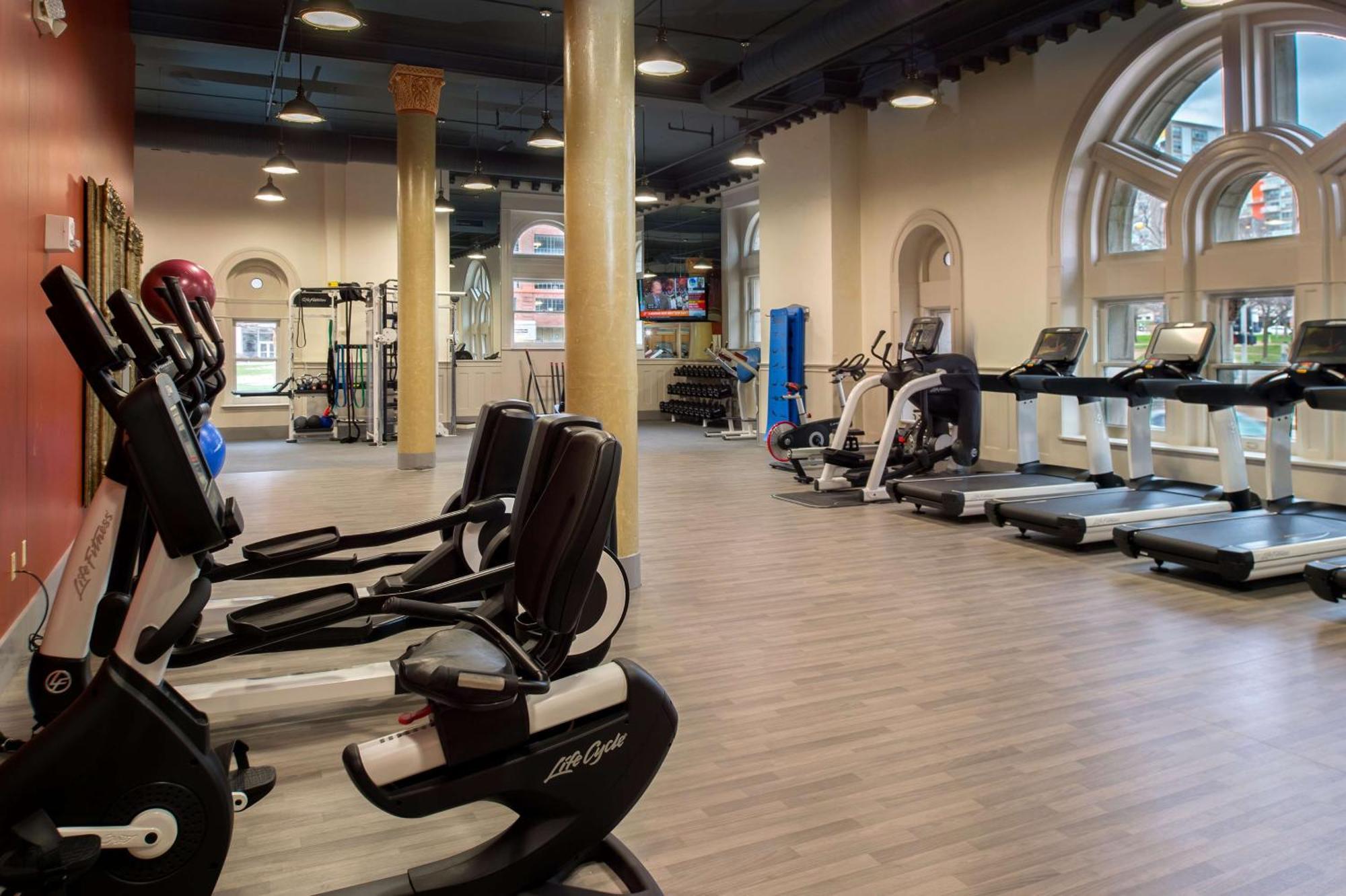 Hotel Union Station Hotel, Curio Collection By Hilton 4*